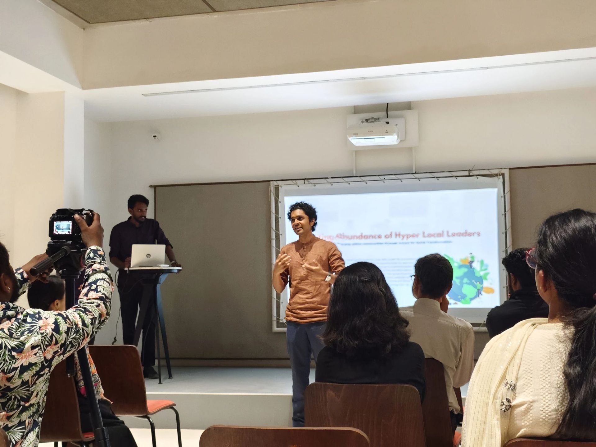 Talk on nurturing an abundance of hyperlocal leaders